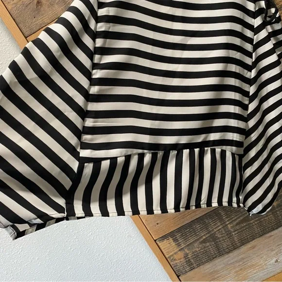 Black White Scarf Hem Striped Sleeveless Blouse Shirt Size S - Picture 2 of 5